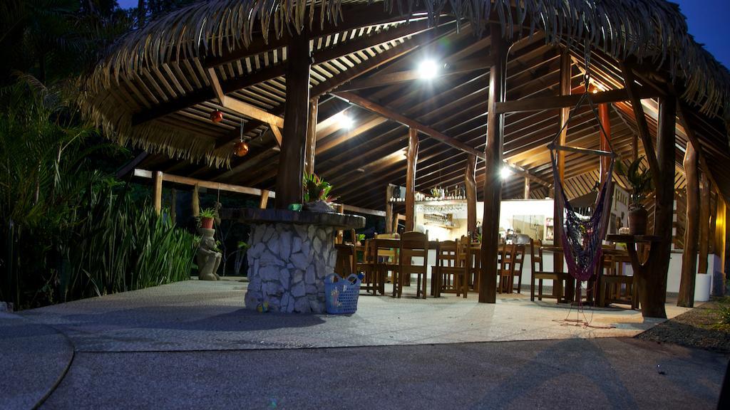 Hotel Suizo Loco Lodge & Resort Cahuita Zewnętrze zdjęcie