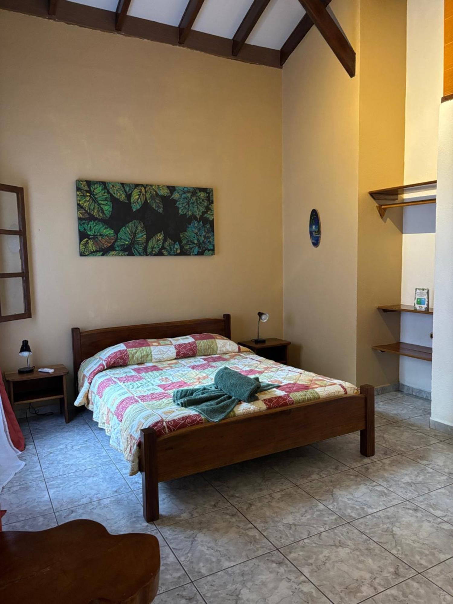 Hotel Suizo Loco Lodge & Resort Cahuita Zewnętrze zdjęcie