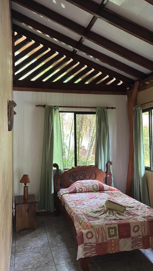 Hotel Suizo Loco Lodge & Resort Cahuita Zewnętrze zdjęcie