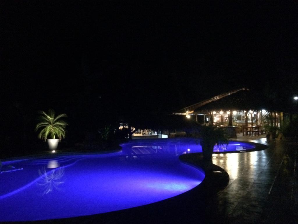 Hotel Suizo Loco Lodge & Resort Cahuita Zewnętrze zdjęcie