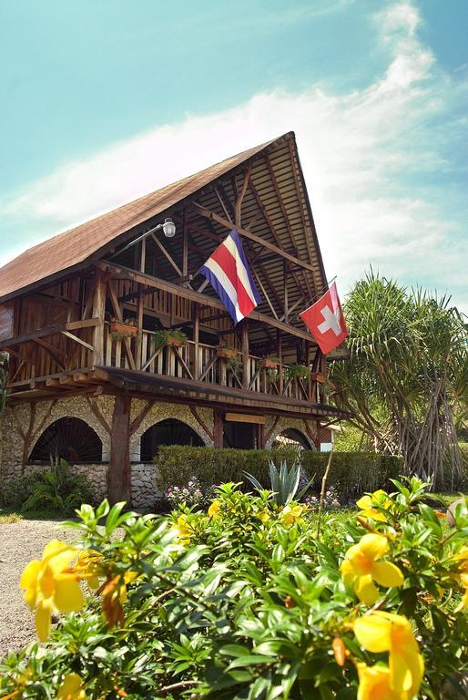 Hotel Suizo Loco Lodge & Resort Cahuita Zewnętrze zdjęcie