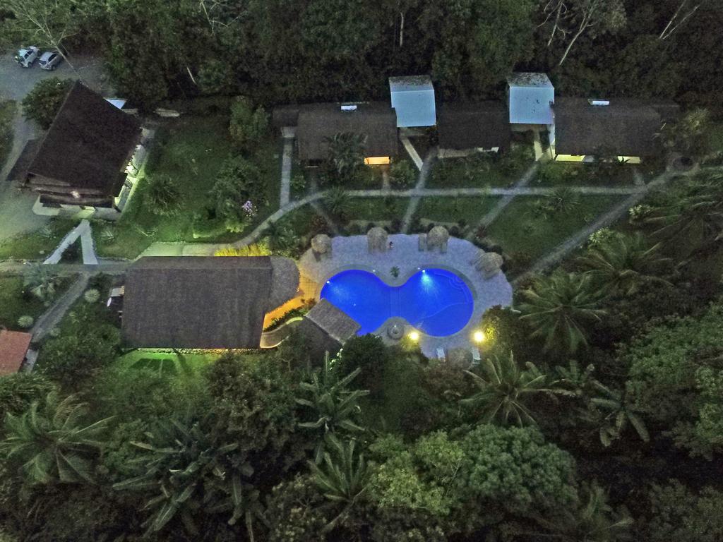 Hotel Suizo Loco Lodge & Resort Cahuita Zewnętrze zdjęcie