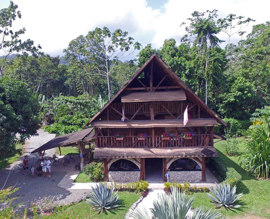 Hotel Suizo Loco Lodge & Resort Cahuita Zewnętrze zdjęcie